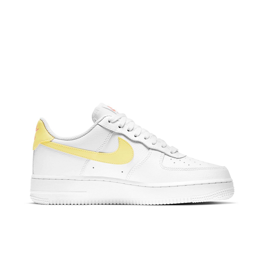 حذاء نايك إير فورس 1 للنساء من - مراجعة Nike Shoes Air Force 1 وسعره