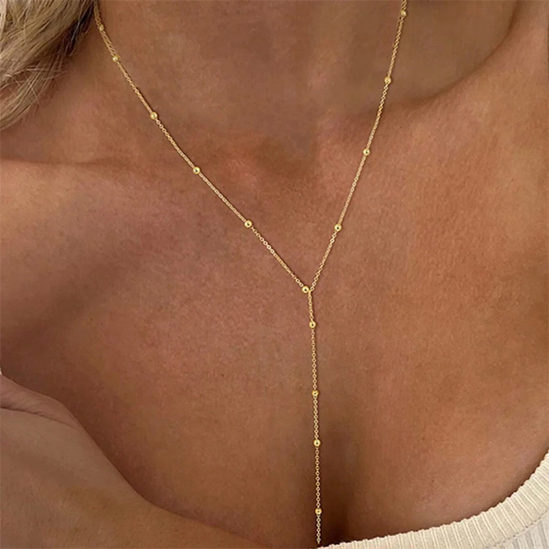 قلادات طويلة ذهبية اللون بتصمي - مراجعة Birth Flower Necklace وسعره