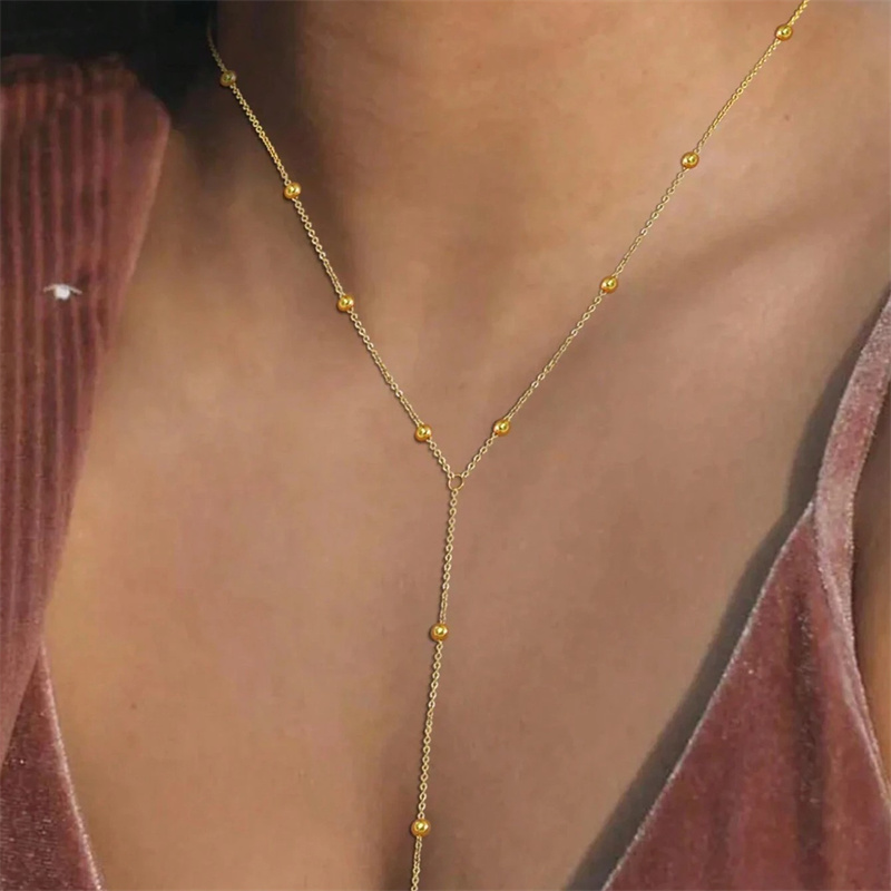 قلادات طويلة ذهبية اللون بتصمي - مراجعة Birth Flower Necklace وسعره