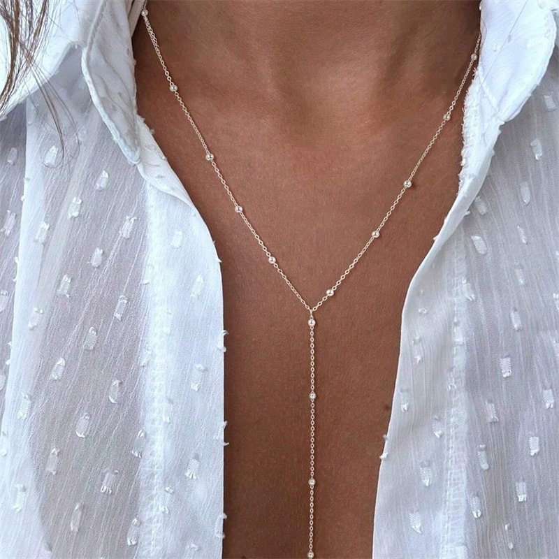 قلادات طويلة ذهبية اللون بتصمي - مراجعة Birth Flower Necklace وسعره