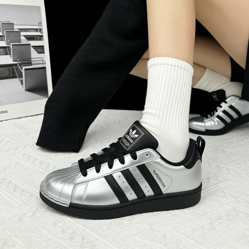 أديداس كلوفر، حذاء نسائي أصلي  - مراجعة Adidas Shoes Superstar وسعره