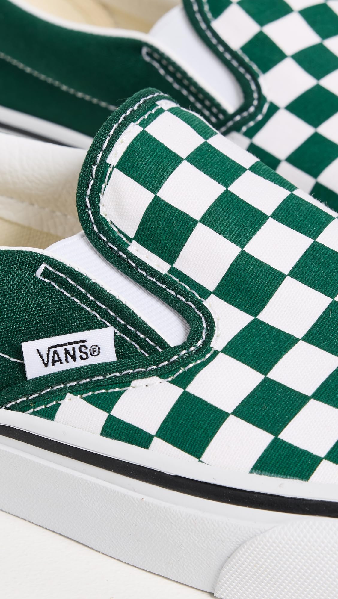 حذاء فانز الكلاسيكي للرجال سهل - مراجعة Vans Shoes Old Skool وسعره